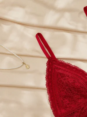 Women's Elegant Sexy Solid Color Lace Lingerie Bra