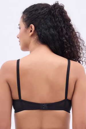 Padded Non-Wired Full Coverage Bra in Black - Lace