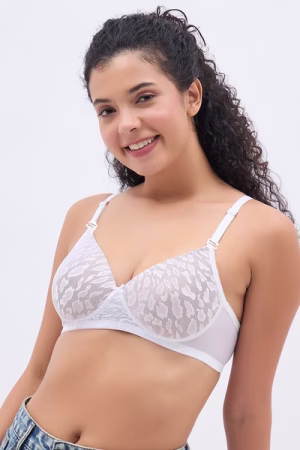 Padded Non-Wired Full Coverage Bra in White - Lace