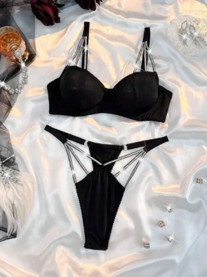 Women's Glamorous Shiny Ribbon Decor Hollow Bra And Panty Set,