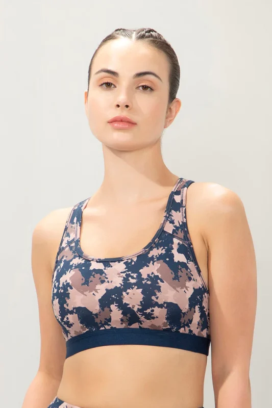 Energize Medium Impact Round Neck Sports Bra - Stripy Geo Print