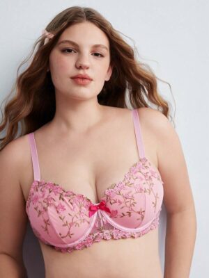 Elegant Floral Embroidered Underwire Bra
