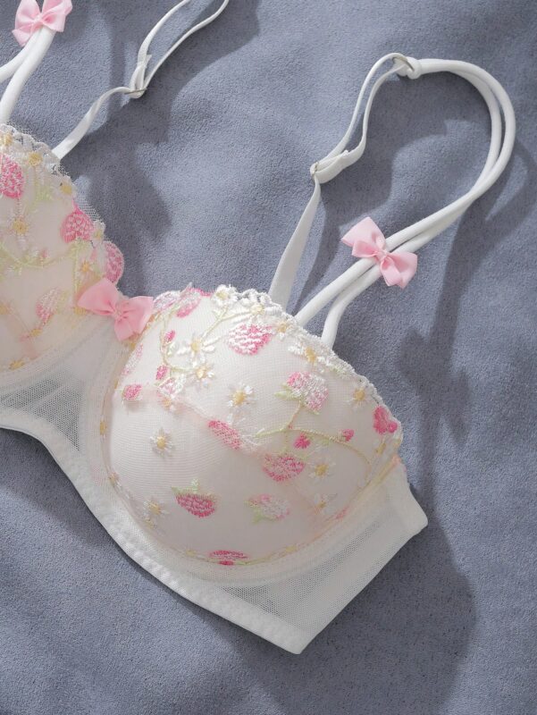 Romantic Sweet Floral Embroidered Bra