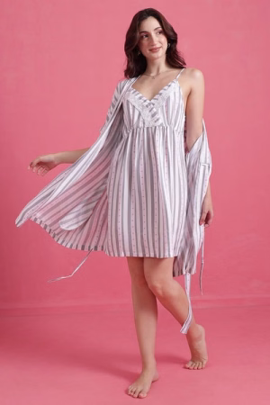 Printed Short Korean Nighty & Robe Set in White - Rayon