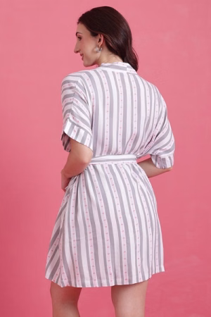 Printed Short Korean Nighty & Robe Set in White - Rayon