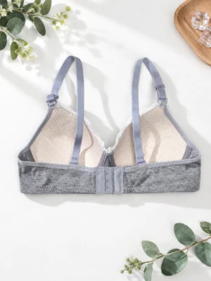 1pc Solid Color Ribbed V-Neck Lace Trim Wire-Free Breathable Thin Bra
