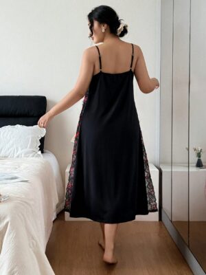 Plus Size Sexy V-Neck Lace Patchwork High Slit Nighty