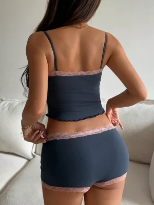 Women's Contrast Lace Bow Decor Cami Top And Shorts Pajama Set